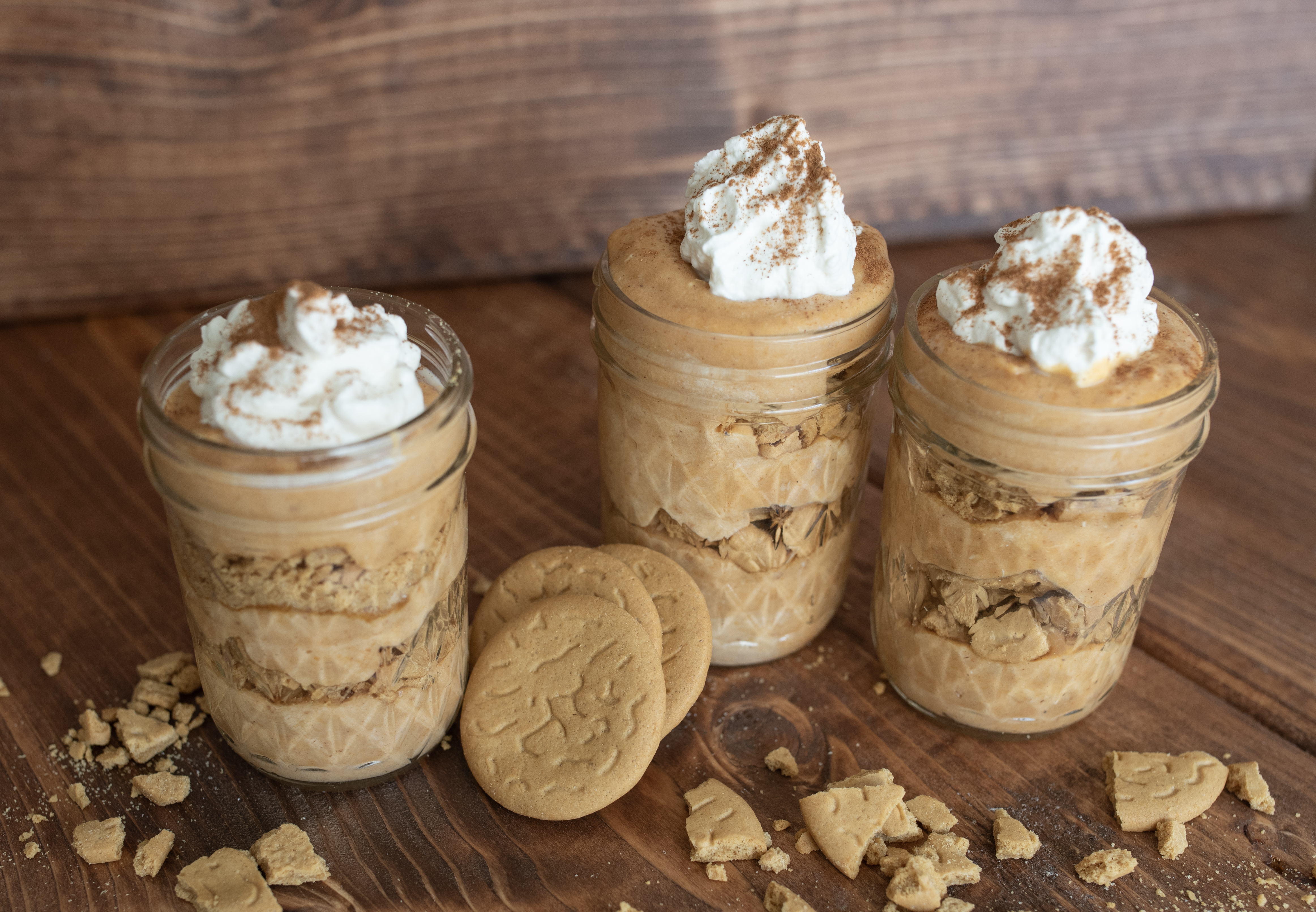 Gingersnap Pumpkin Whip Parfait: A Delicious Fall Dessert